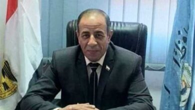 رئيس مدينة الغردقة يناقش آليات تنفيذ مشروعات الخطة الاستثمارية للمدينة