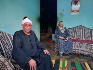 الحب يجمع الحاج إبراهيم والحاجة هدى بعد ال60: ربنا بعتهولي قبل العمر ميخلص