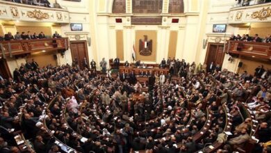 حبس وغرامة 5 آلاف جنيه.. مشروع قانون بالبرلمان لتجريم التعدي على حُرمة الموتى وتصويرهم ونشرها