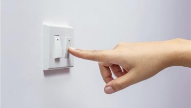 انتبه لهذه العادات الخاطئة.. نصائح مهمة من شركة الكهرباء لتقليل قيمة الفاتورة