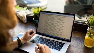 شغل كتابة المحتوى من البيت براتب 1500 دولار شهرياً