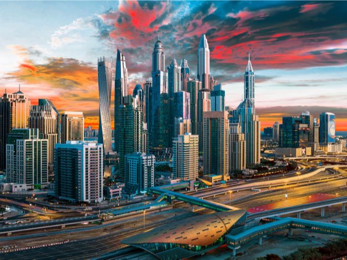 فرص عمل للشباب في الإمارات
