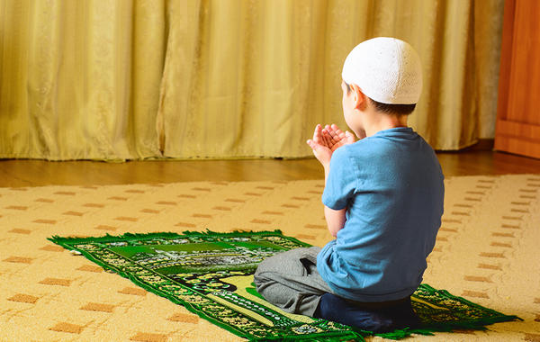 الاطفال التى تصلى