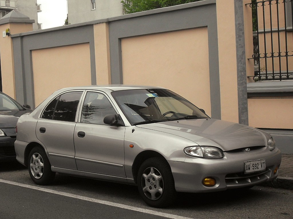 سيارة هيونداي اكسنت