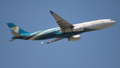 طيران عمان