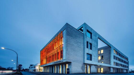 منح جامعة جنوب الدنمارك للدراسات العليا في الهندسة