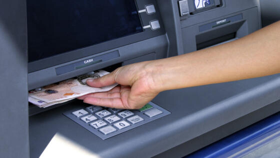 خطوات إيداع الأموال فى ماكينات الصرف الآلي بدون البطاقة البنكية